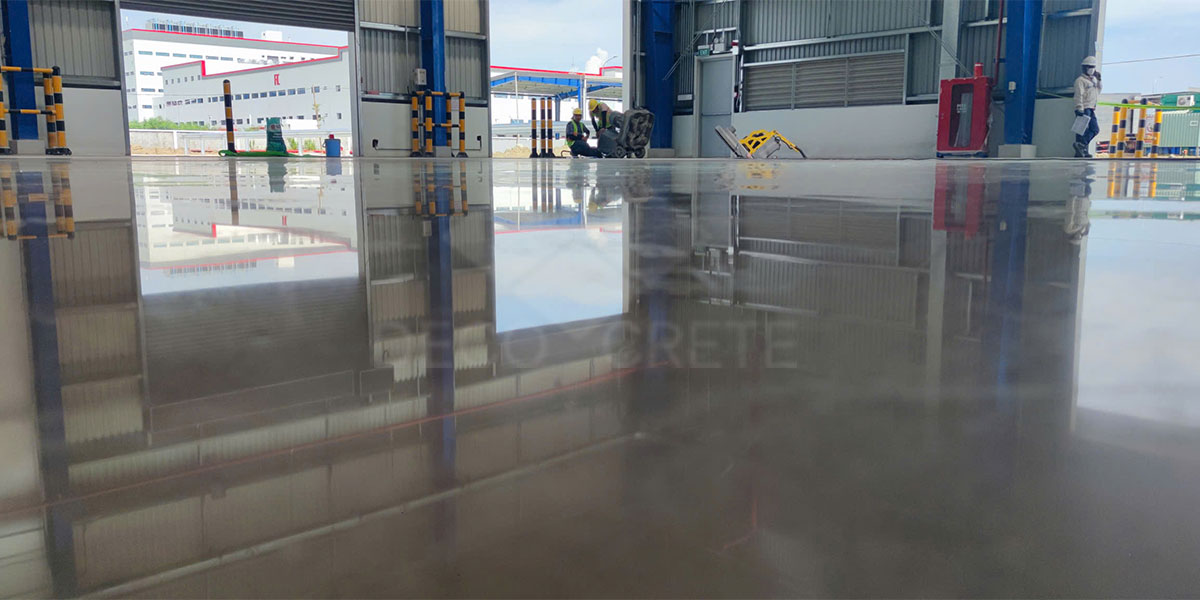 Liquid Hardener & Sealers Deco Crete – Hoàn Thiện Sàn 15.000M² Liquid-Hardener-Sealers-Deco-Crete-Hoan-Thien-San-15.000M²-1