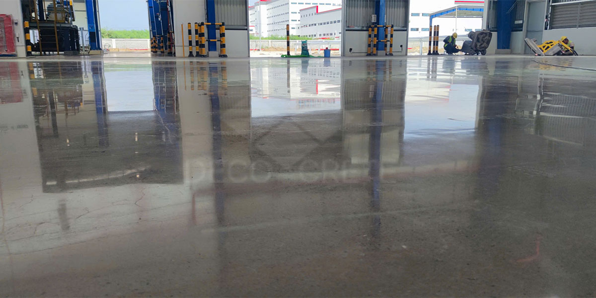Liquid Hardener & Sealers Deco Crete – Hoàn Thiện Sàn 15.000M² Liquid-Hardener-Sealers-Deco-Crete-Hoan-Thien-San-15.000M²-2