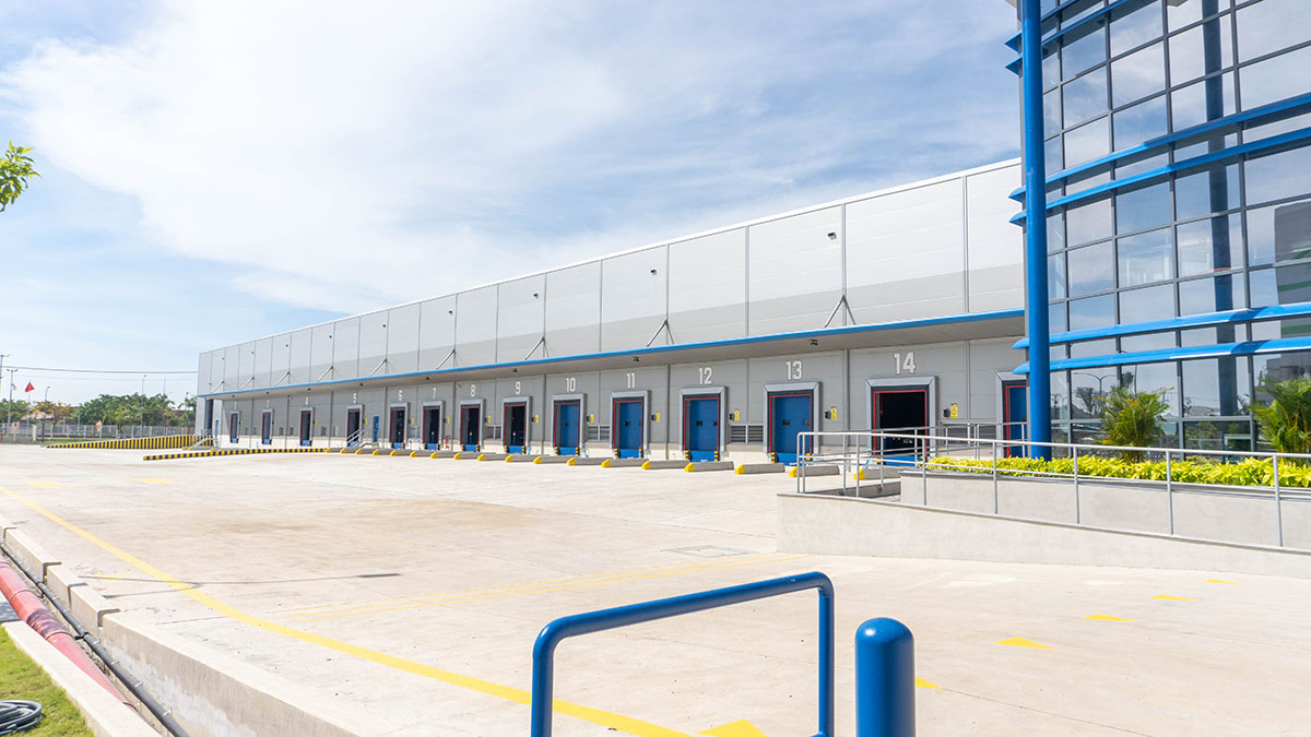 Liquid Hardener – Giải Pháp Tăng Cứng Sàn Fm Logistic Vsi Liquid-Hardener-Concrete-Floor-Solution-For-Fm-Logistic-At-Vsip-2-Vietnam-4