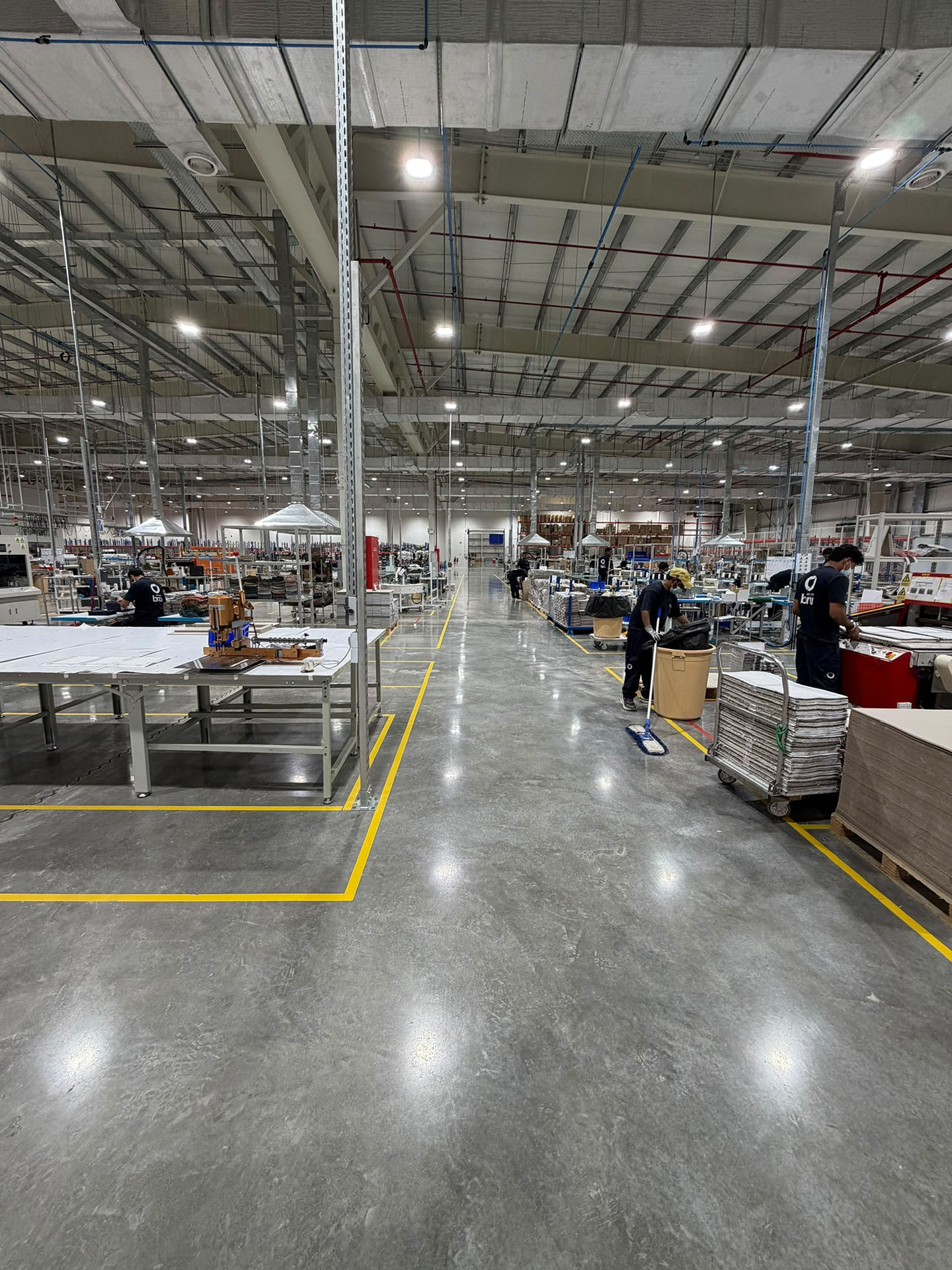 Giải Pháp Đánh Bóng Sàn Tại Dự Án Bru Textiles Ở Uae 3 Giai-Phap-Danh-Bong-San-Tai-Du-An-Bru-Textiles-O-Uae6-1.